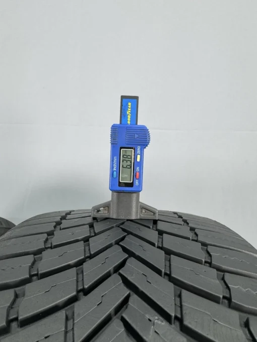 2X 225 40 R19 93Y 6MM Part worn Bridgestone EVO Tyres Pressure tested 2254019 - Image 5