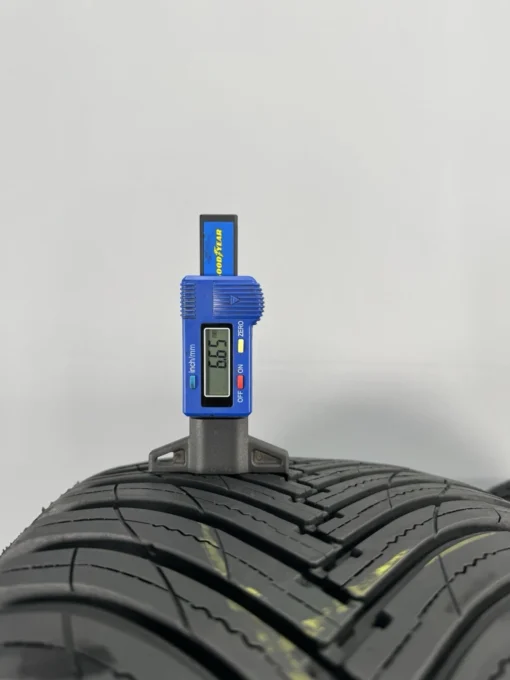 2X 235 45 R20 100W 7/6.6MM Maxxis All Season AP3 SUV Tyres Pressure tested tyre - Image 5