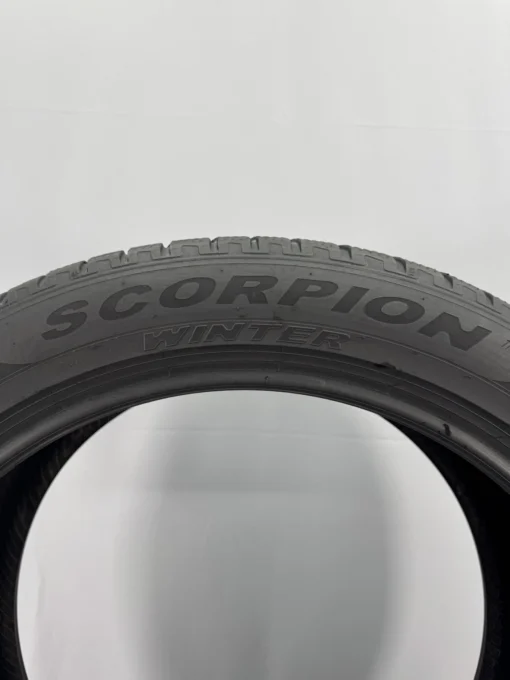 2X 295 40 R21 111V 5.5MM Part Worn Pirelli Scorpion Tyres Pressure tested 2954021 DOT: 32/21 - Image 7